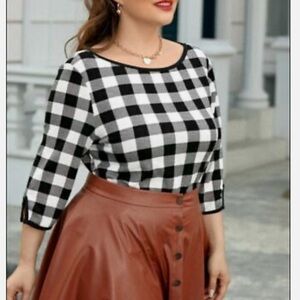 NWT Royal Monk Plaid 3/4 Sleeve Sweater, Small